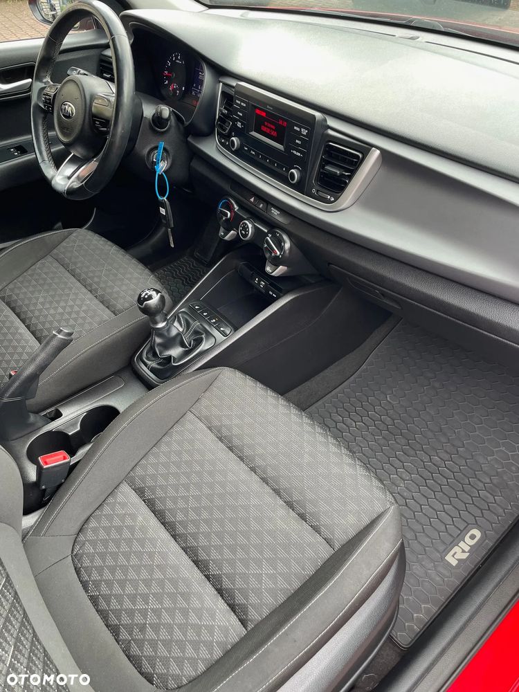 Kia Rio 1.2 M - 13