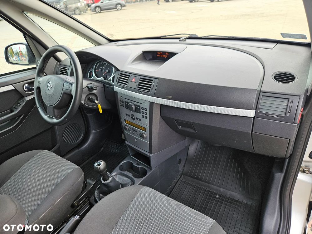 Opel Meriva 1.6 16V Innovation 110 Jahre - 15
