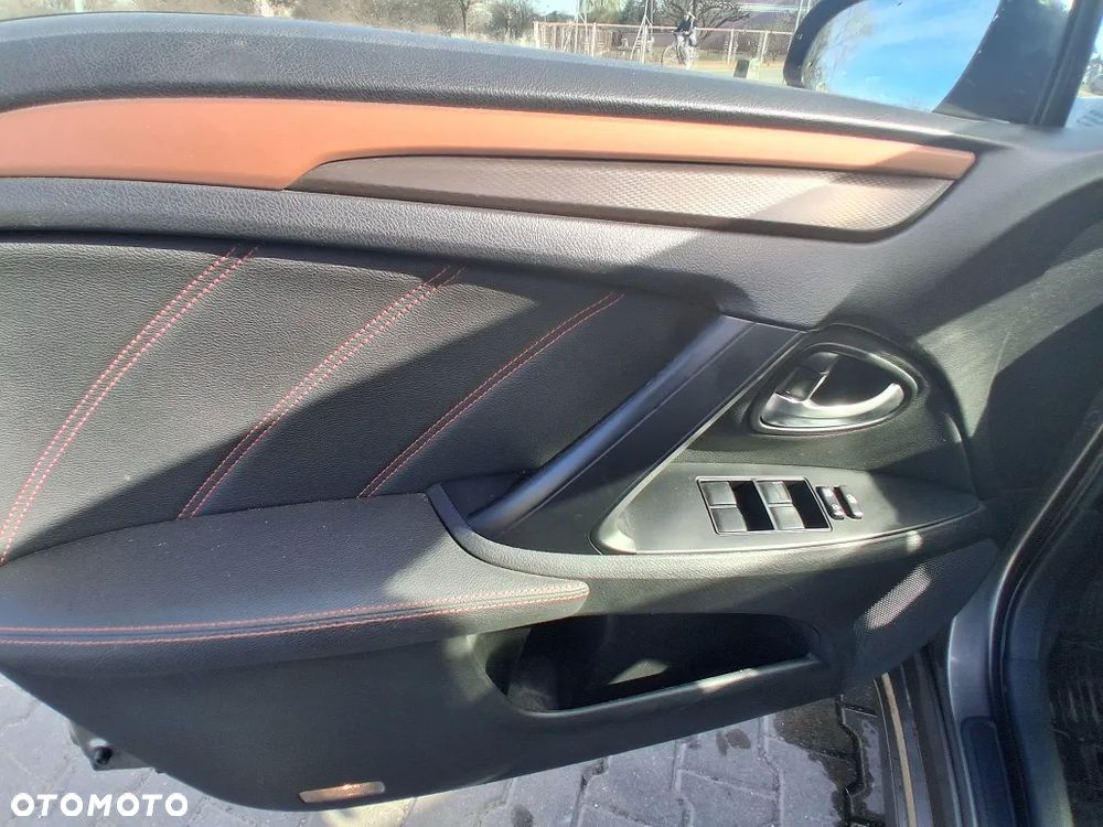 Toyota Avensis 1.8 Premium - 19