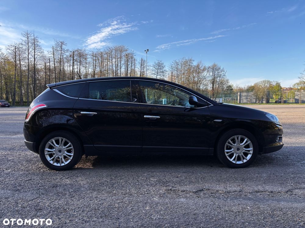 Lancia Delta 1.6 MultiJet 16v Gold - 4