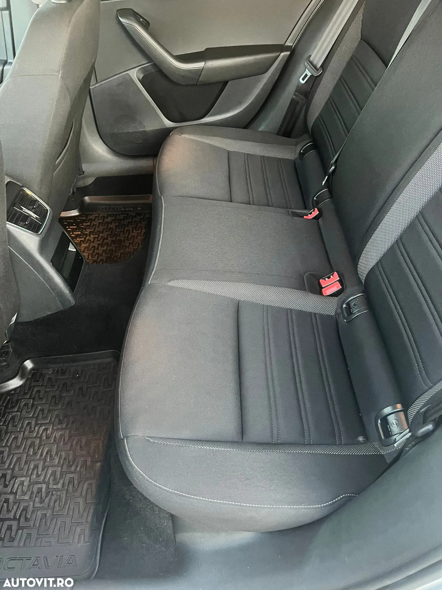 Skoda Octavia 1.6 TDI Avantaj - 23