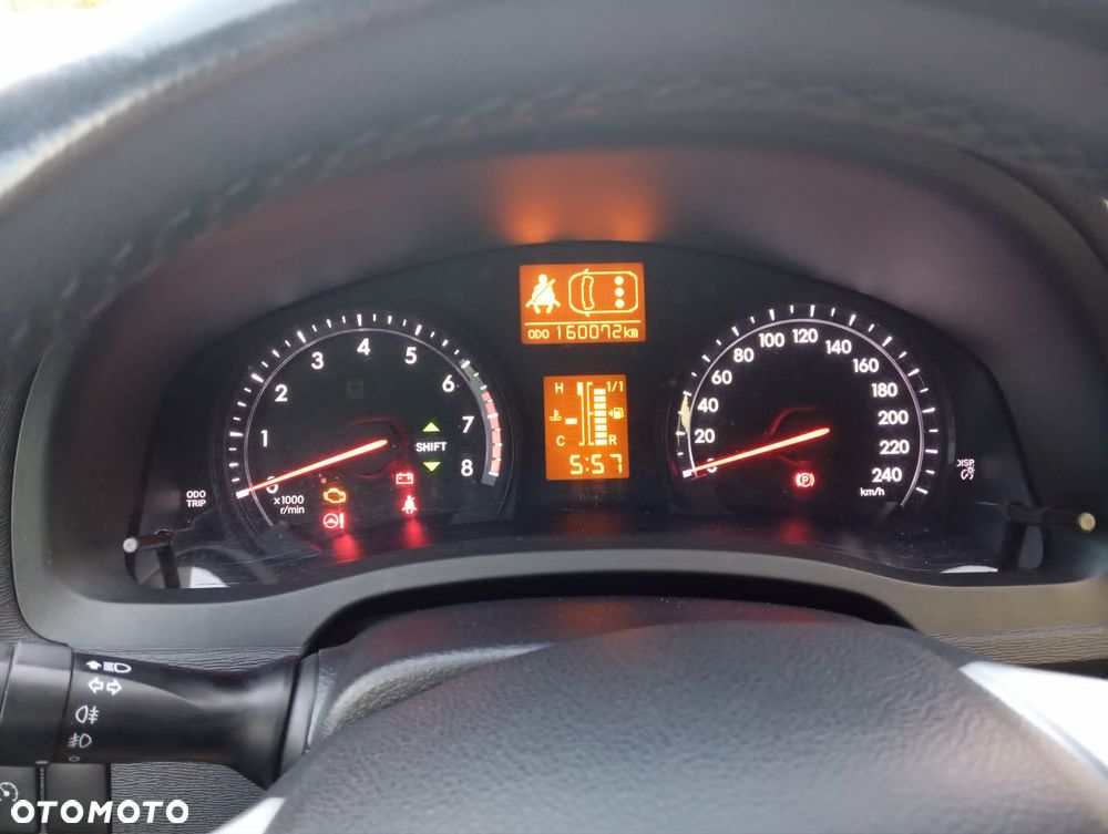 Toyota Avensis 1.8 Sol plus - 11