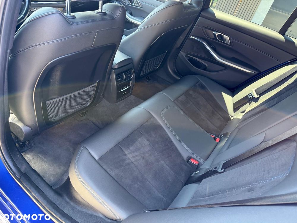 BMW Seria 3 320d mHEV M Sport - 6