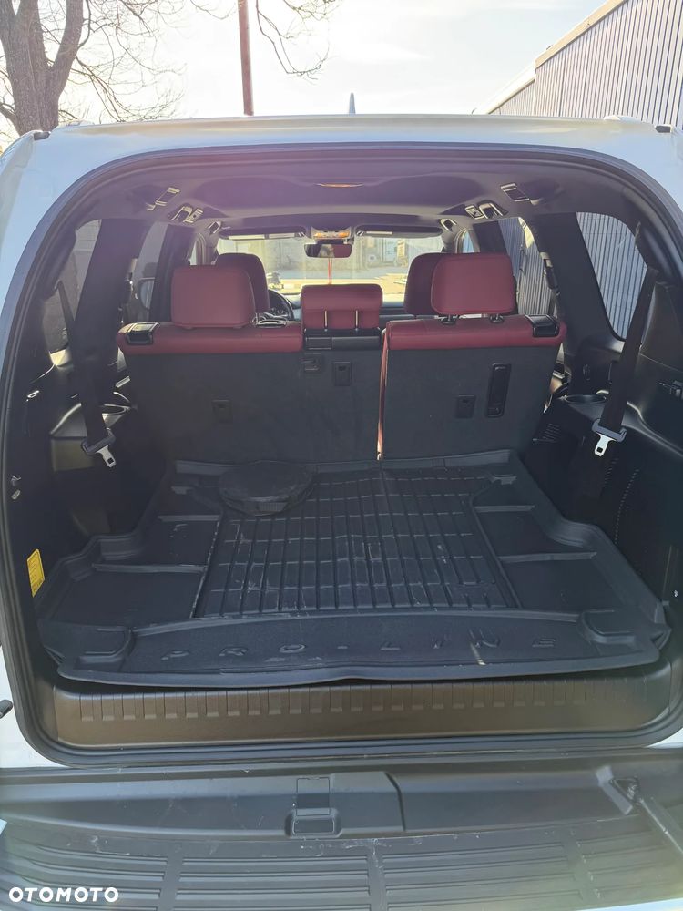 Lexus GX - 12