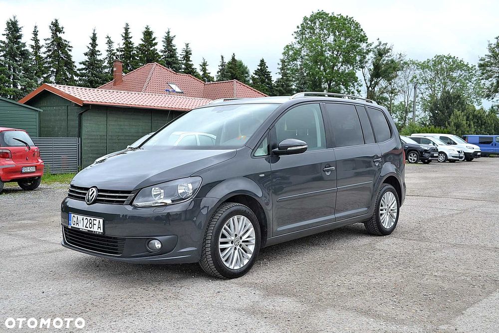 Volkswagen Touran - 1