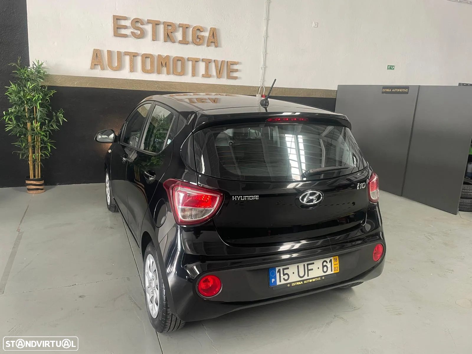 Hyundai i10 1.0 Urban - 11