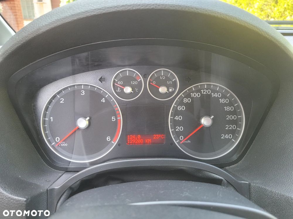 Ford C-MAX 1.6 TDCi Ghia - 16