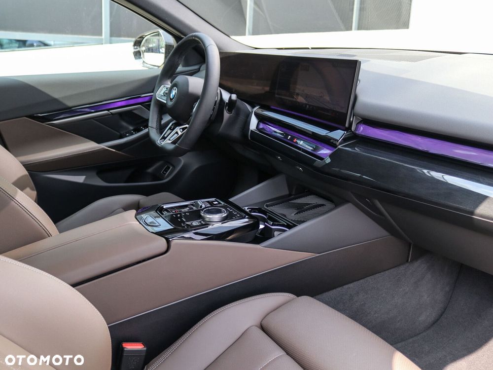 BMW Seria 5 - 29