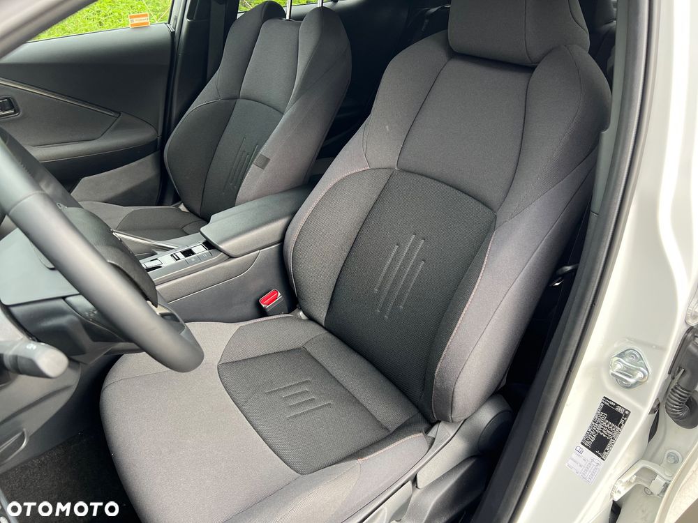 Toyota C-HR 2.0 PHEV Dynamic Force Comfort Plus - 19