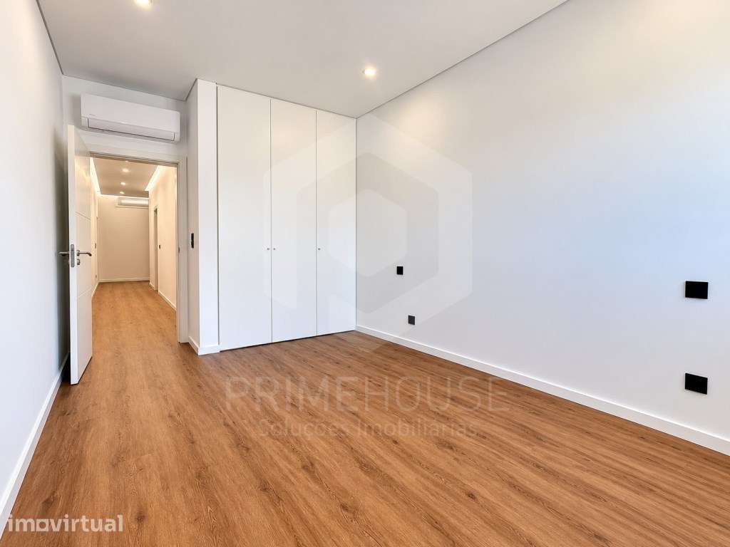 Apartamento T4| 2 suites| sala 60m2 - Palhais - Coina - Grande imagem: 4/28
