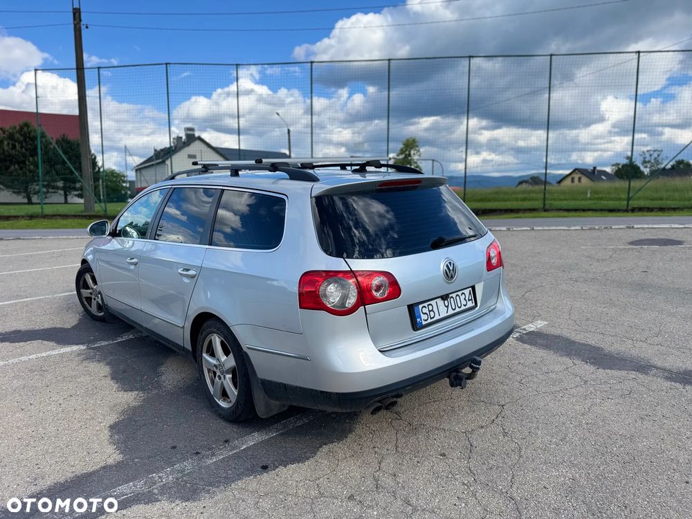 Volkswagen Passat - 4