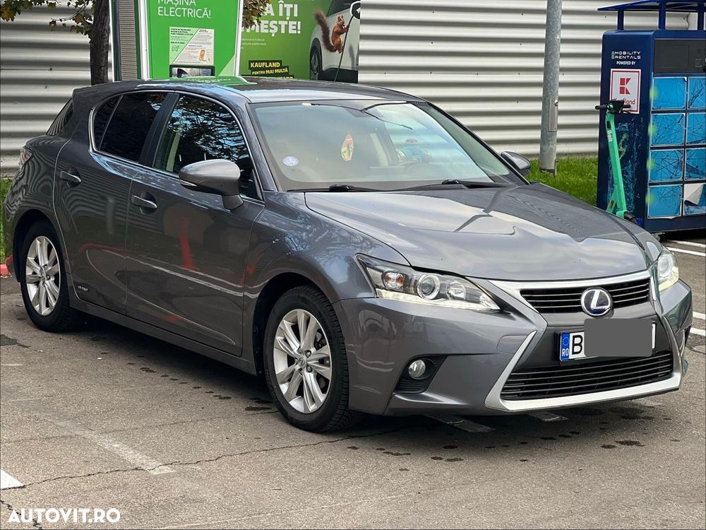 Lexus CT 200h - 3