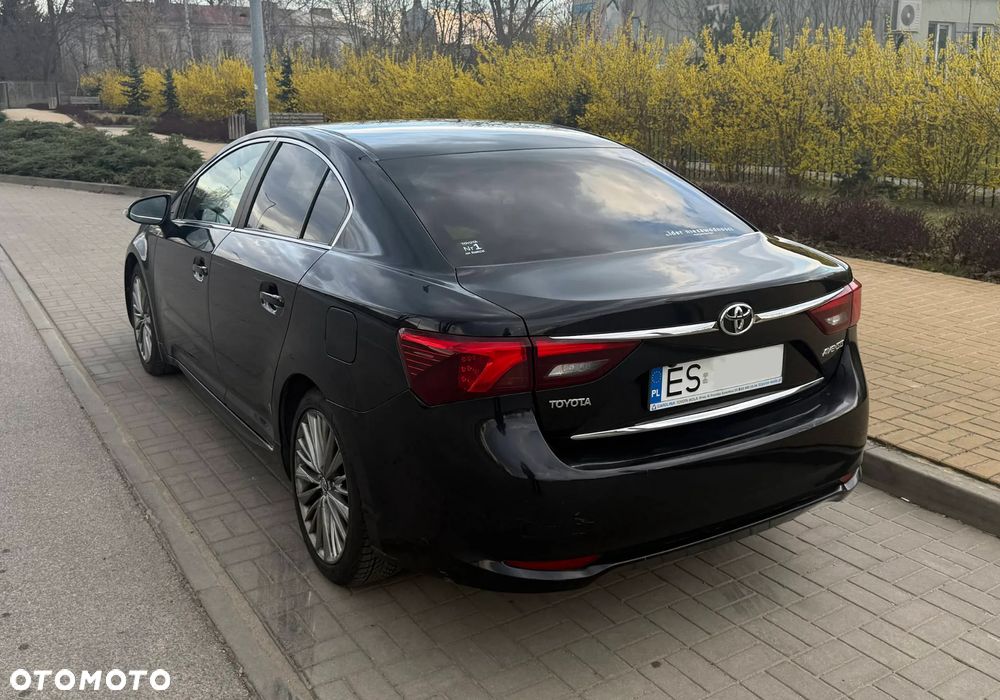 Toyota Avensis 1.8 Premium - 5
