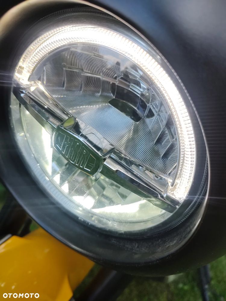 Yamaha XSR - 13