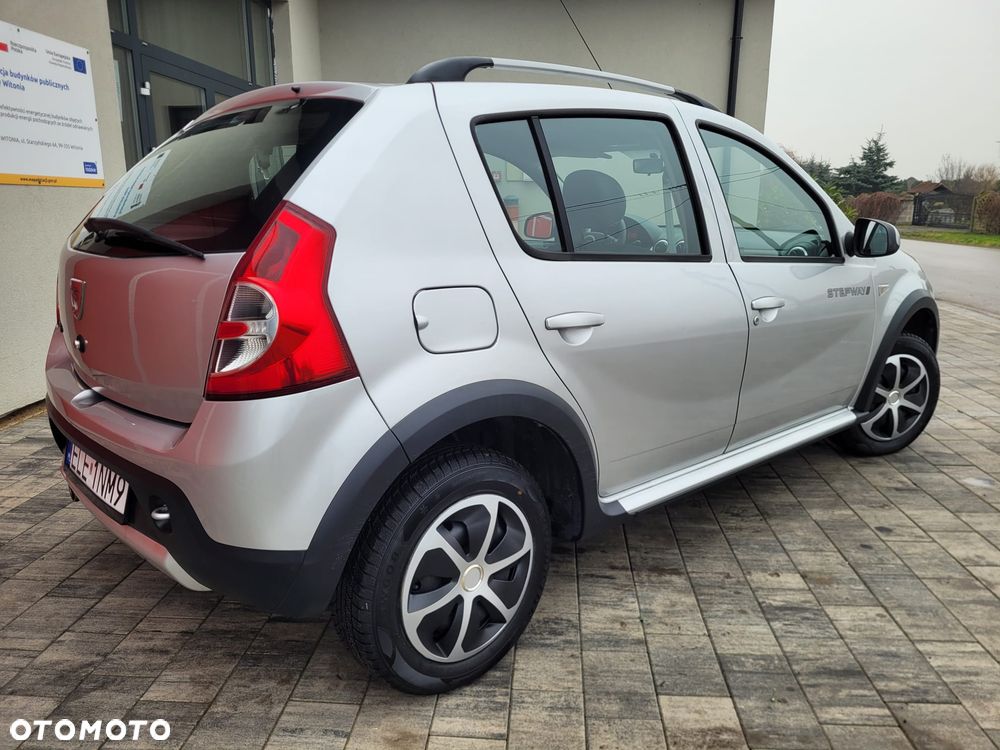 Dacia Sandero Stepway2 1.6 - 16