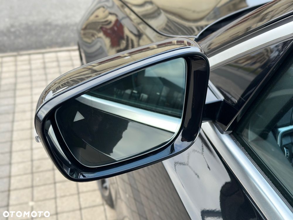 BMW Seria 3 330e iPerformance M Sport - 18
