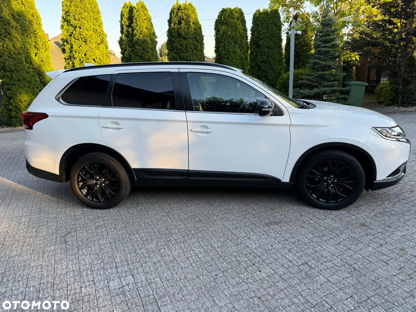 Mitsubishi Outlander 2.0 Instyle Navi 4WD CVT - 9