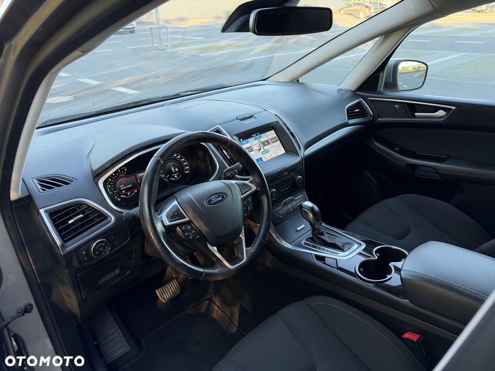 Ford S-Max - 18