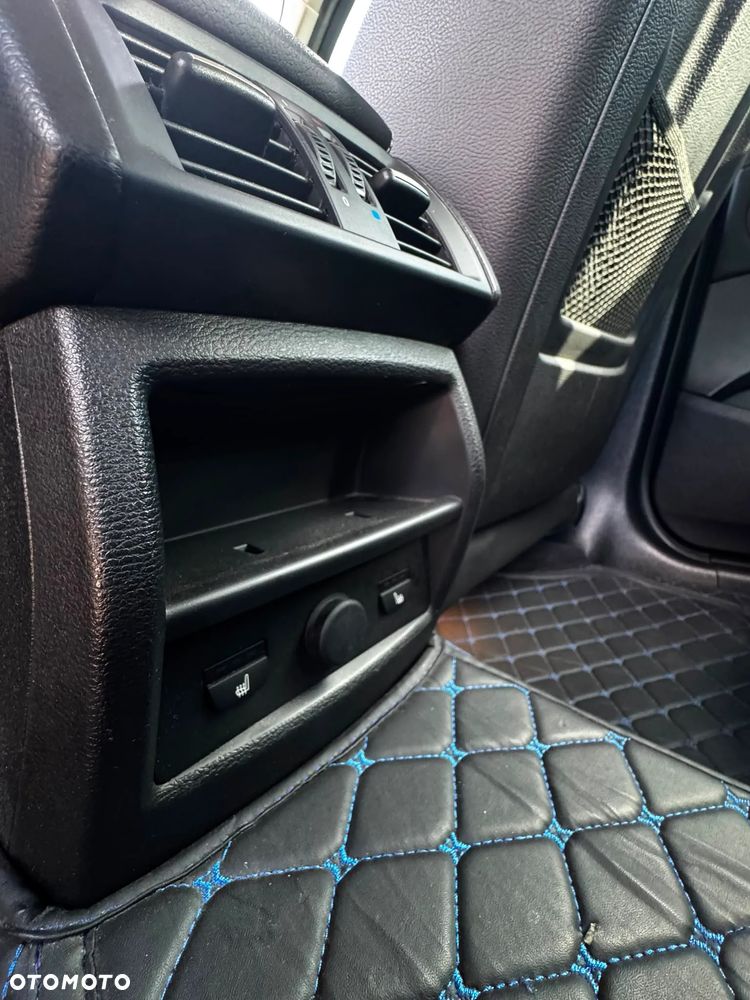BMW X3 xDrive28i - 25