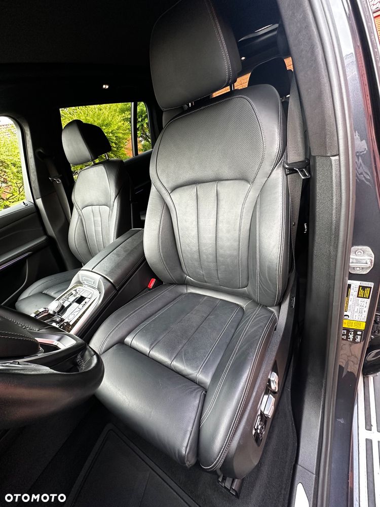 BMW X7 xDrive40i - 15