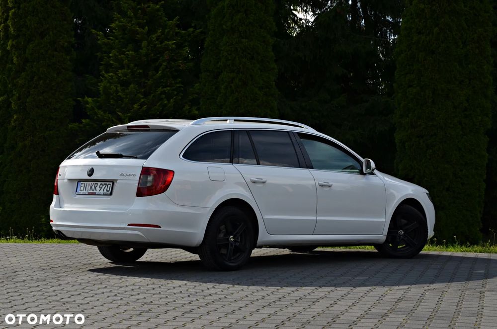 Skoda Superb 2.0 TDI Comfort - 23