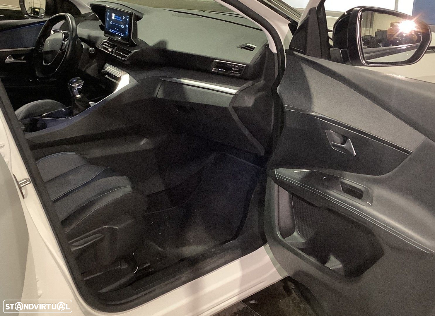 Peugeot 3008 1.2 PureTech Allure Pack - 4