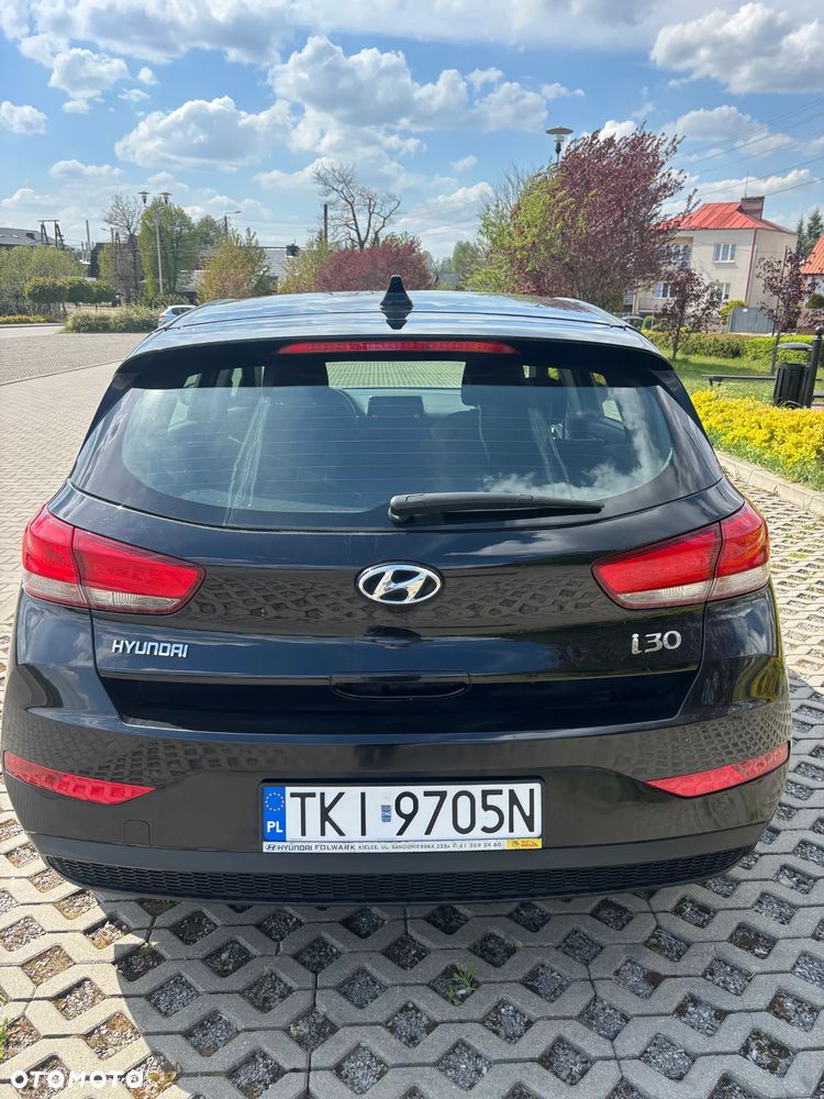 Hyundai i30 1.5 DPI Classic + - 4
