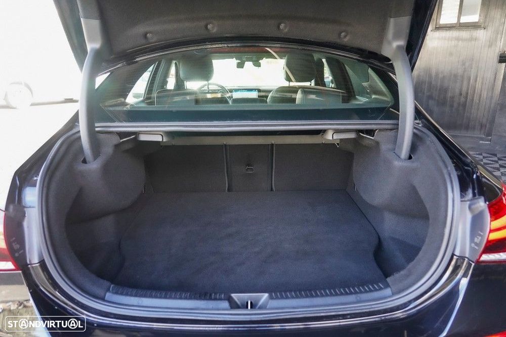 Mercedes-Benz A 250 Limousine e Progressive - 59