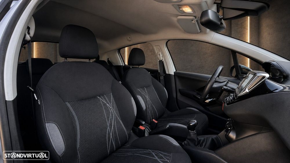Peugeot 208 1.2 PureTech Active - 16