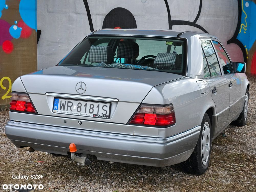 Mercedes-Benz W124 1994 photo 5