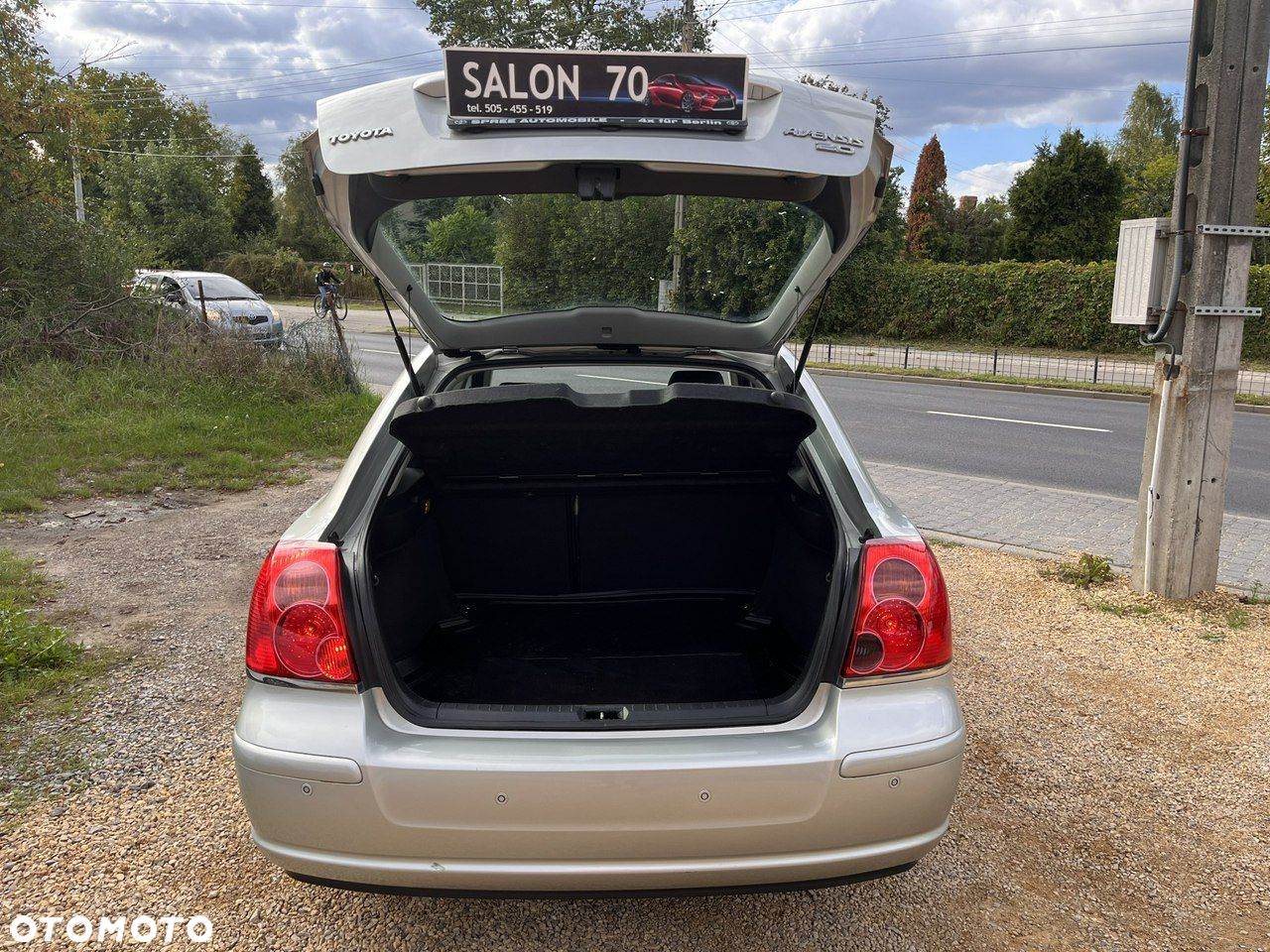 Toyota Avensis - 24