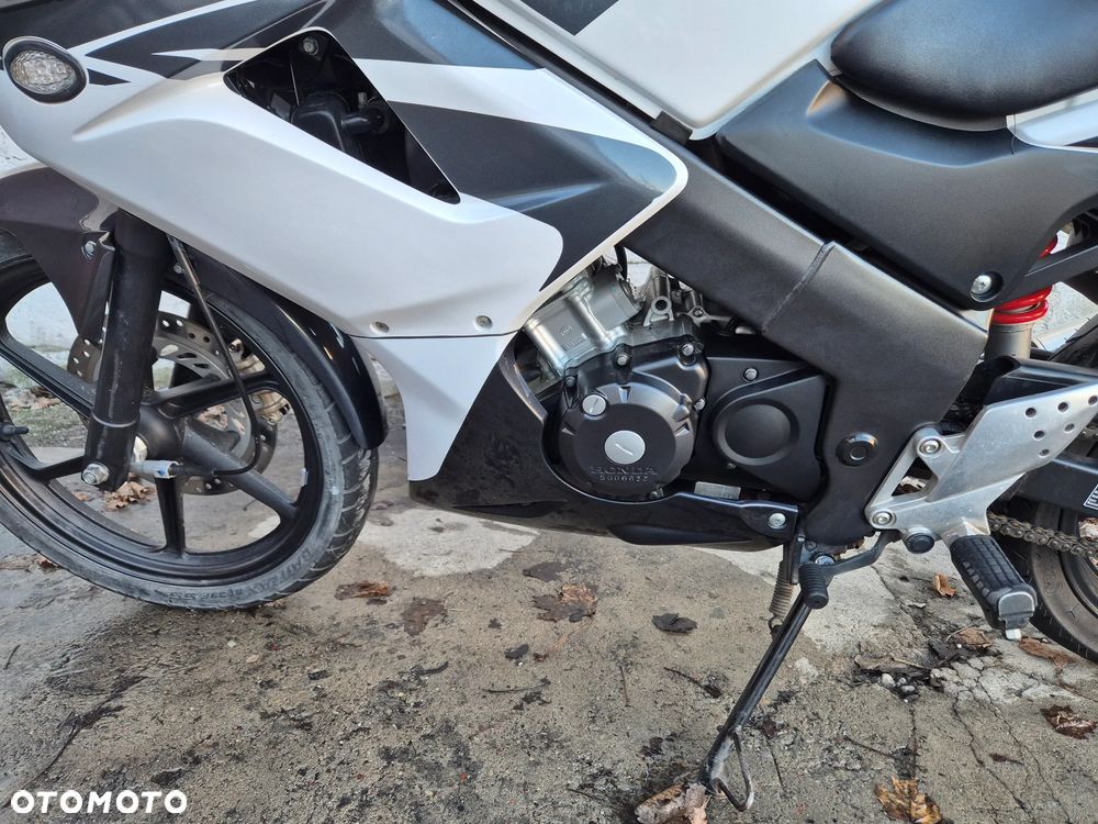 Honda CBR - 15