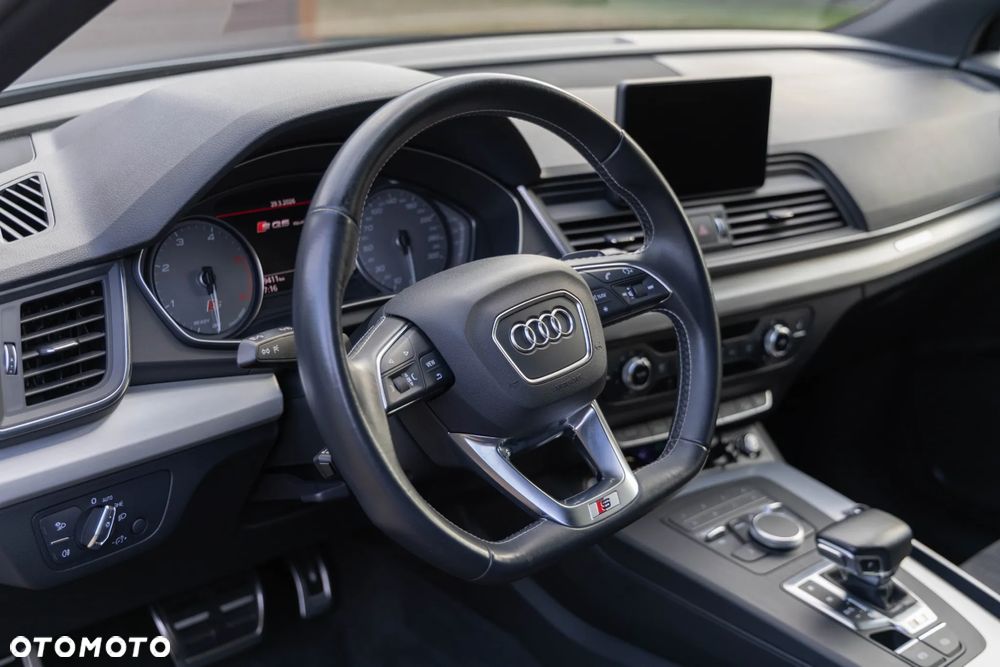 Audi SQ5 - 11