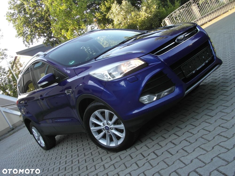 Ford Kuga 2.0 TDCi 2x4 Titanium - 12