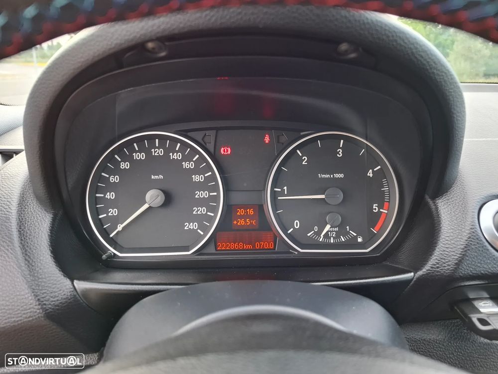 BMW 118 d - 16