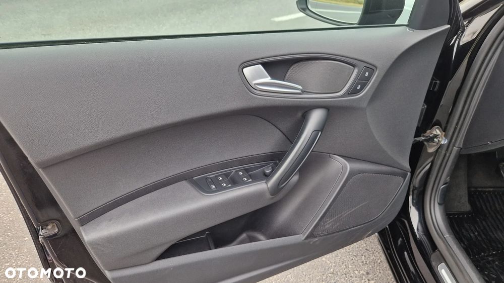 Audi A1 Sportback 1.6 TDI Attraction - 11