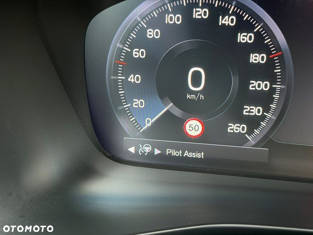 Volvo XC 40 T2 Momentum - 21