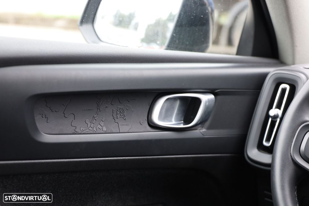Volvo XC 40 1.5 T2 Momentum Core - 26
