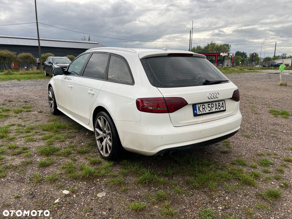 Audi A4 - 4