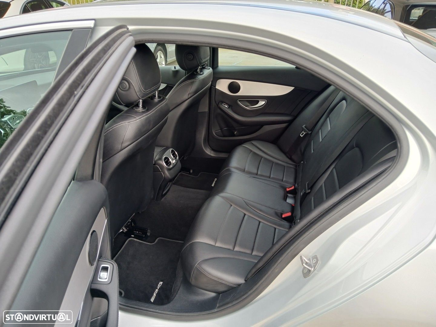 Mercedes-Benz C 220 d 9G-TRONIC AMG Line - 11