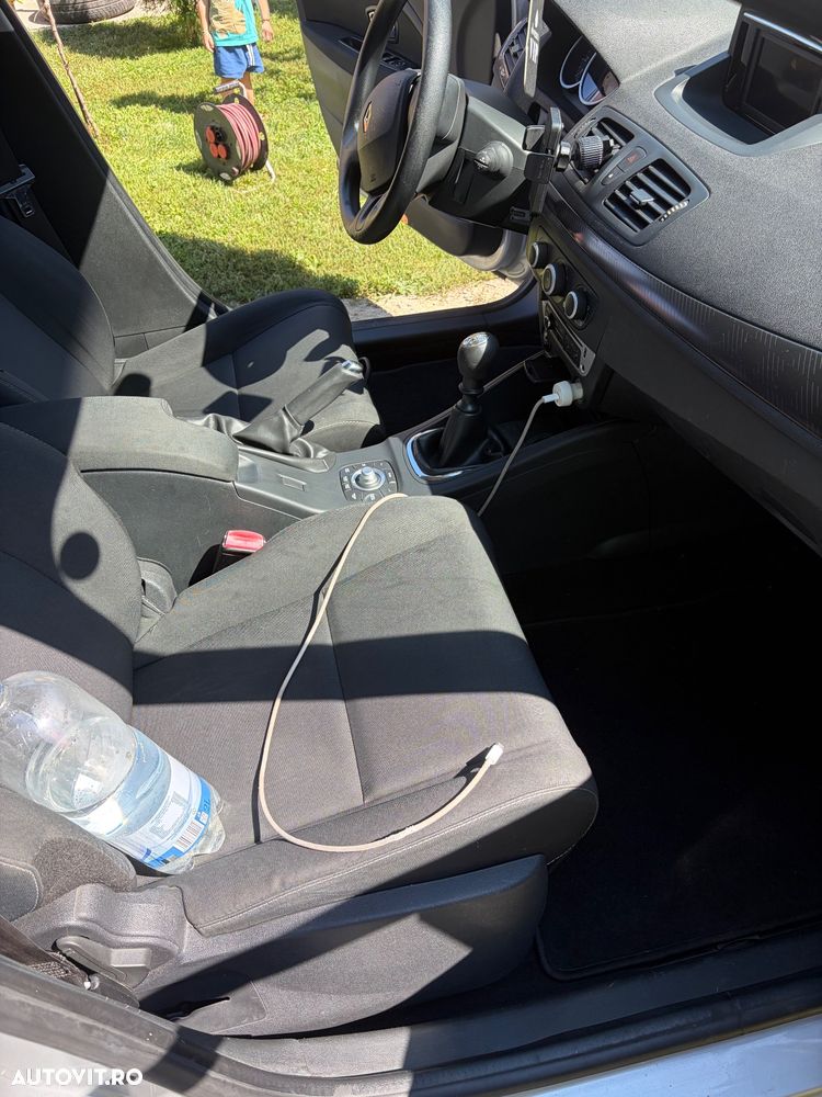 Renault Megane 1.5 dCi Dynamique - 10