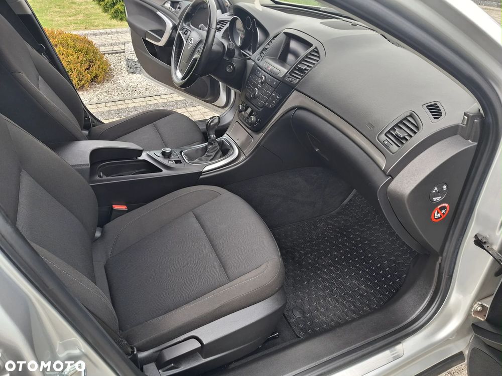 Opel Insignia 1.6 Turbo Cosmo - 26