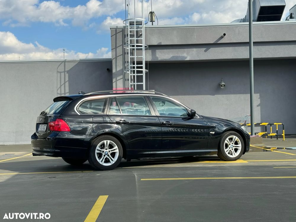 BMW Seria 3 318i Touring - 7
