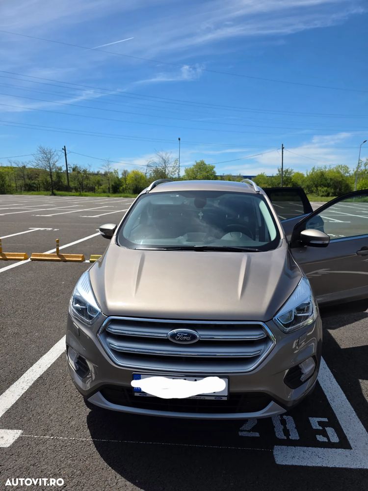 Ford Kuga - 2