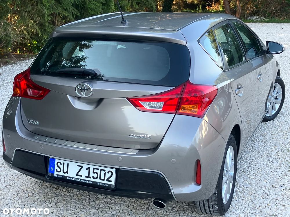 Toyota Auris 1.6 Prestige - 14