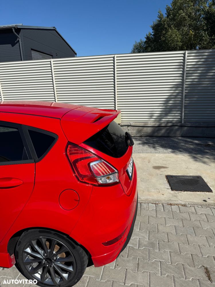 Ford Fiesta - 6