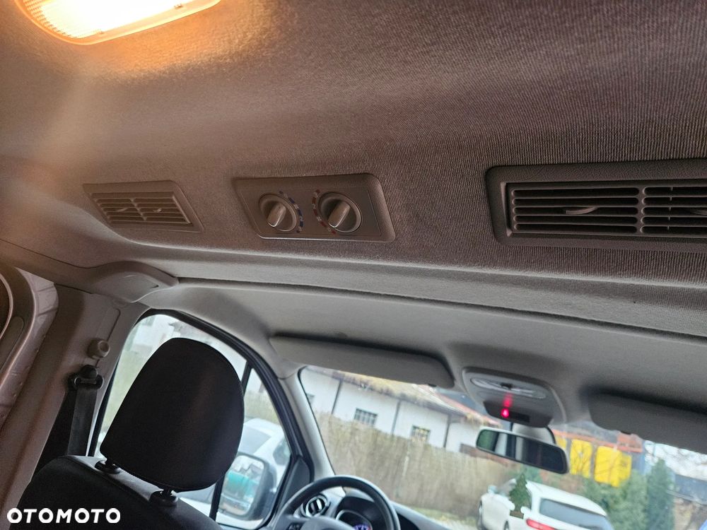 Opel Vivaro L2H1 2.9t Edition Business - 18