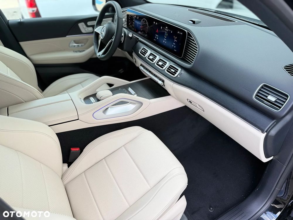 Mercedes-Benz GLE - 28