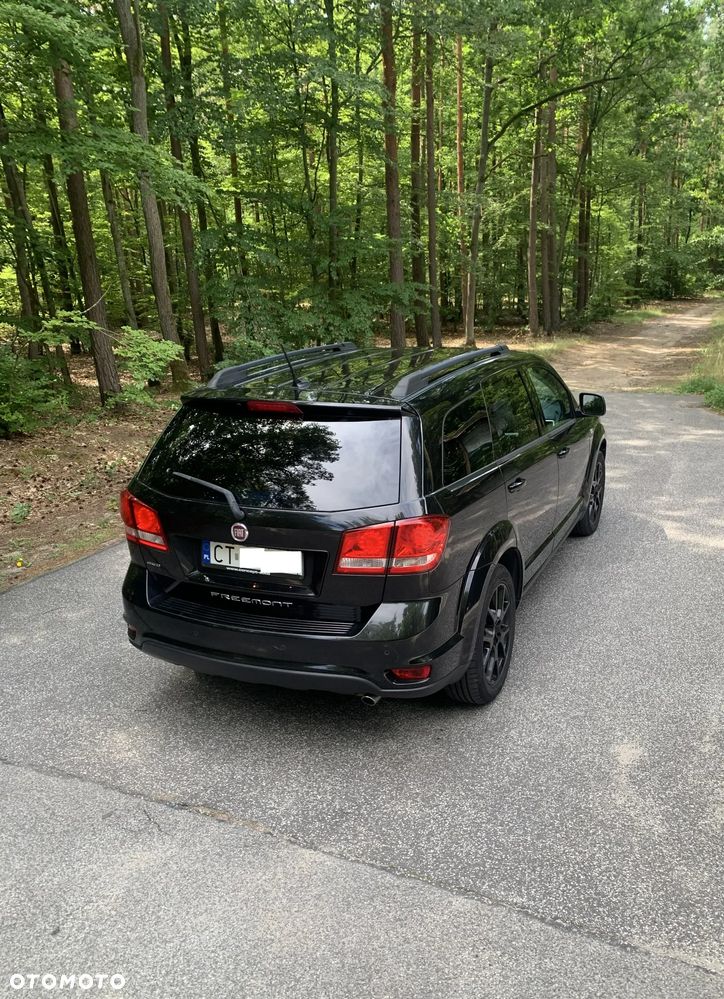 Fiat Freemont 2.0 Multijet Black Code AWD - 3