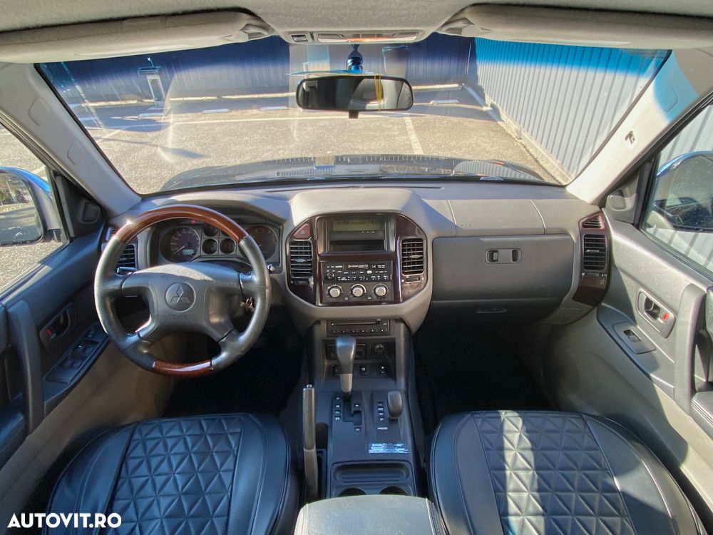Mitsubishi Pajero 3.2 DI-D Automatik Liberty - 6